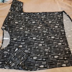 Lularoe Irma, 2x arrow print, gently worn.